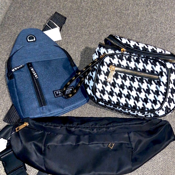 There Fanny packs all new selling as a bundle $25 all - Picture 1 of 4